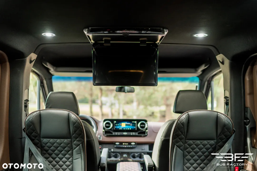 Mercedes-Benz Sprinter - 14