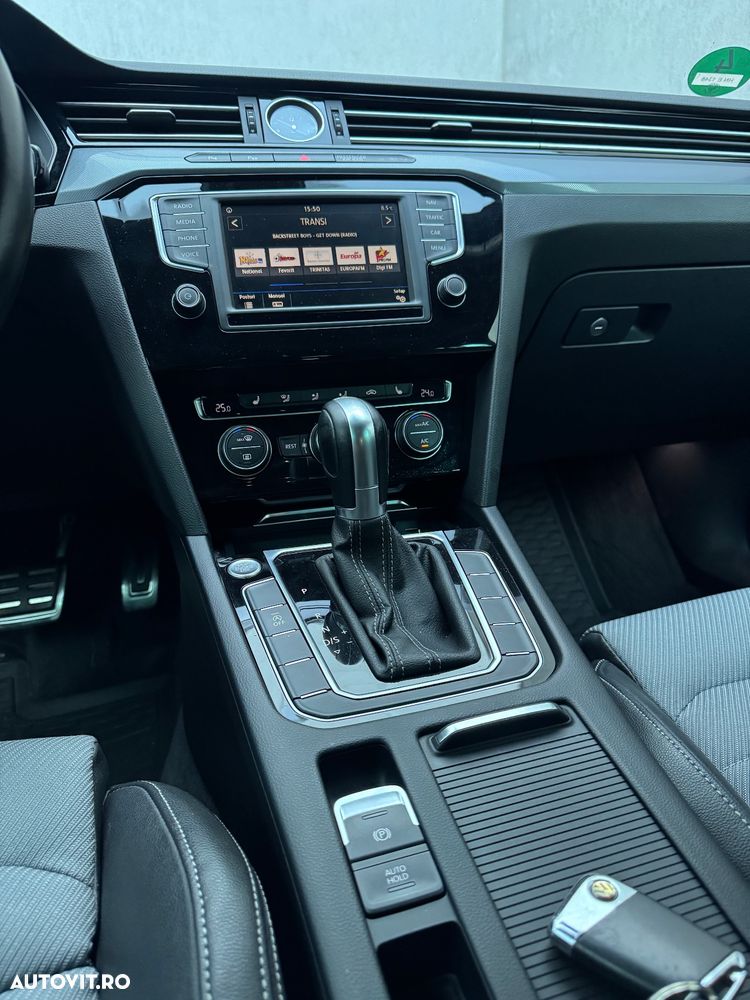 Volkswagen Passat - 22