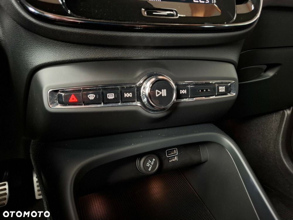 Volvo XC 40 - 31
