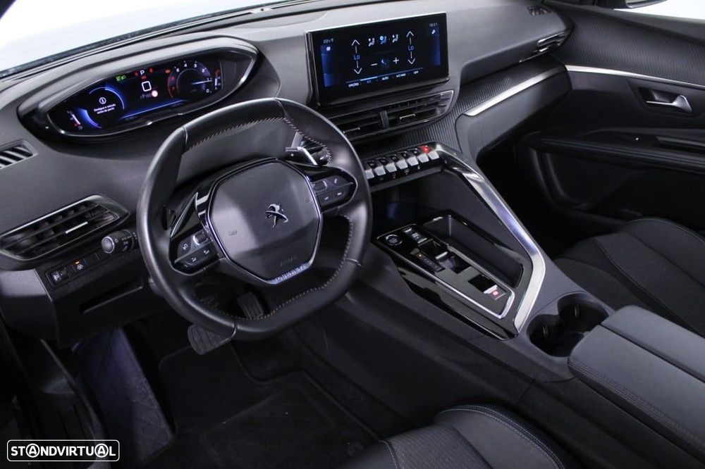 Peugeot 5008 1.2 PureTech Allure Pack EAT8 - 31