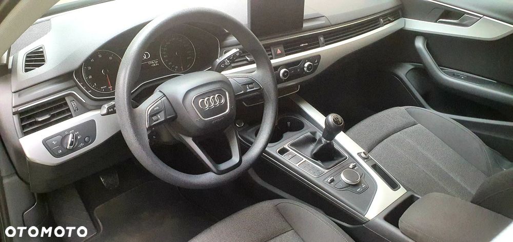 Audi A4 Avant - 11