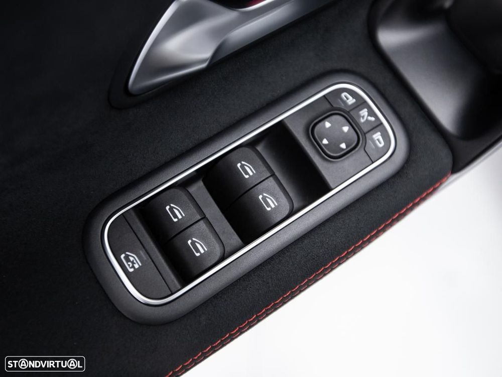 Mercedes-Benz CLA 45 AMG - 22