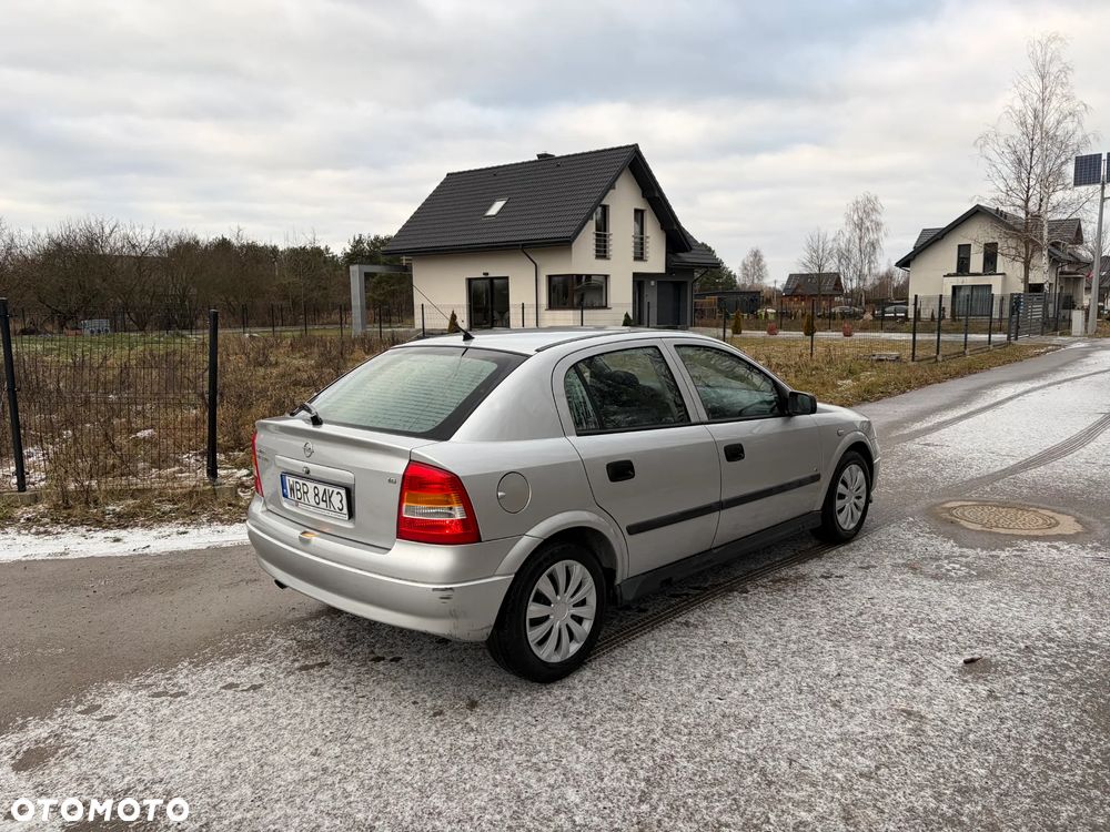 Ford Focus 1.6 Ambiente EU5 - 5