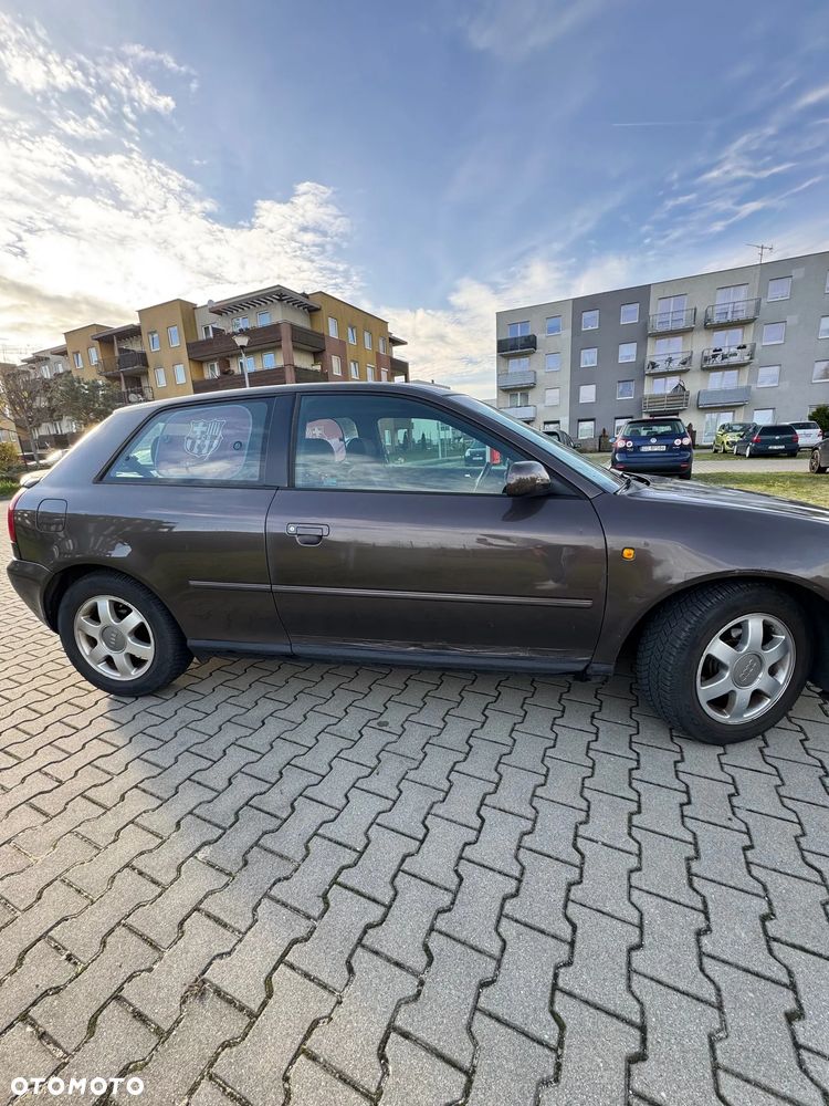 Audi A3 3-drzwiowe 1.9 TDI Ambition - 5