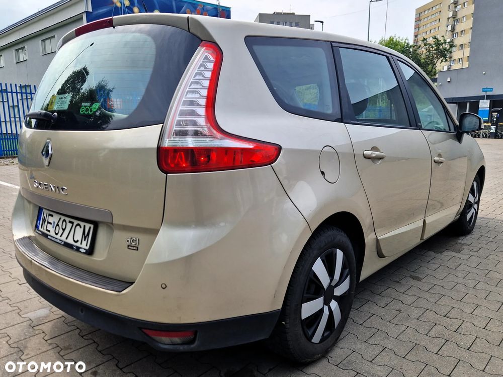 Renault Scenic 2011 photo 3