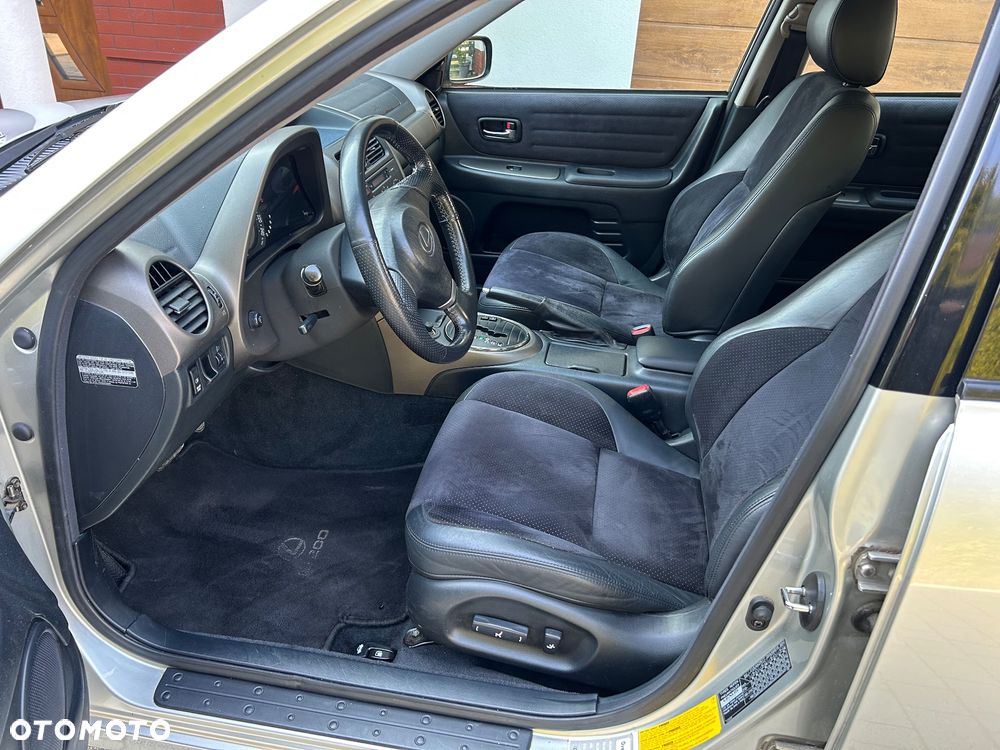 Lexus IS 200 Elegance - 26