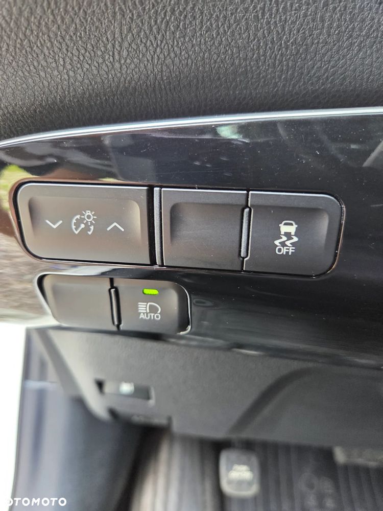 Toyota Prius 1.8 Hybrid Comfort - 19