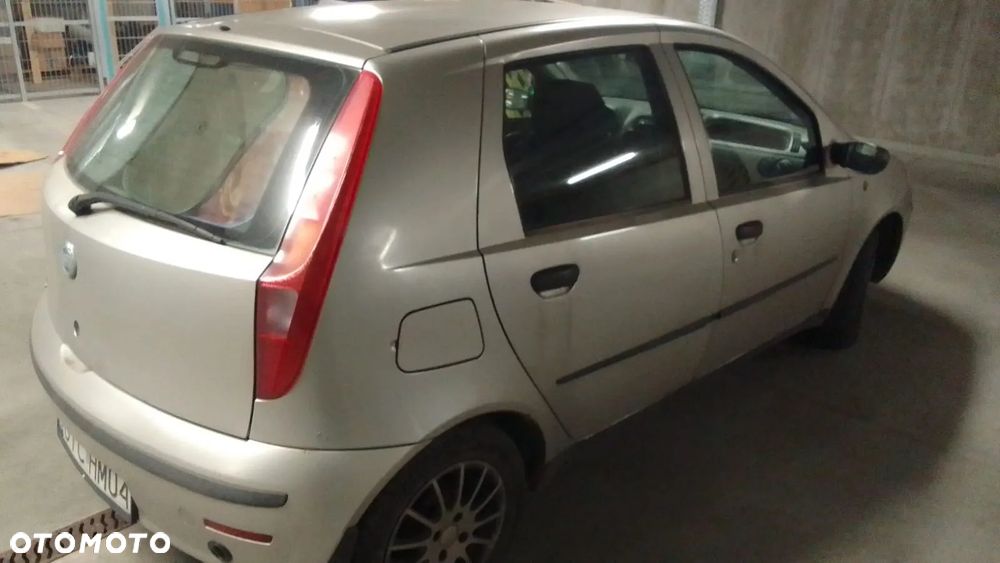 Fiat Punto 1.2 8V - 4