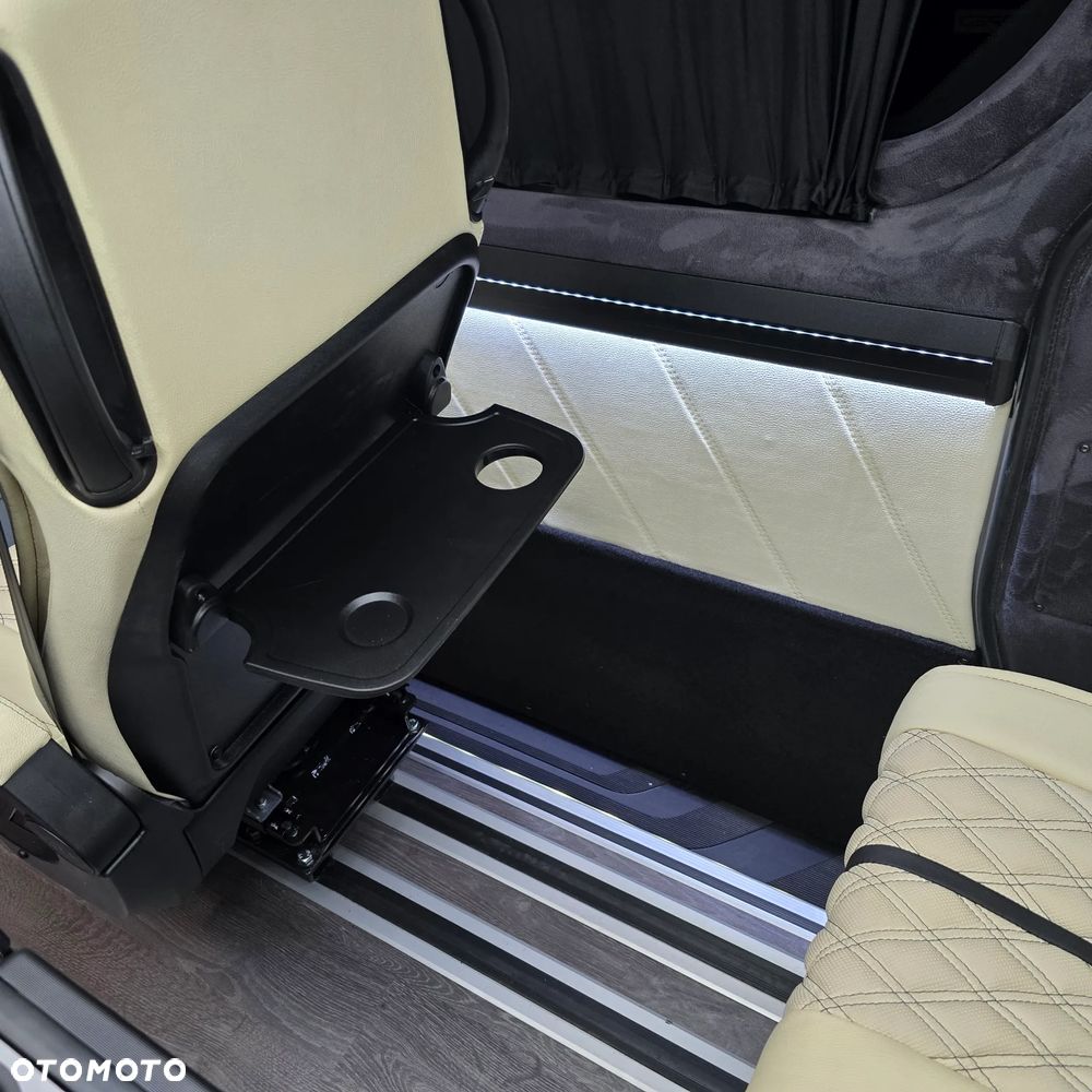 Mercedes-Benz Sprinter - 33