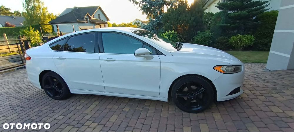 Ford Fusion - 5