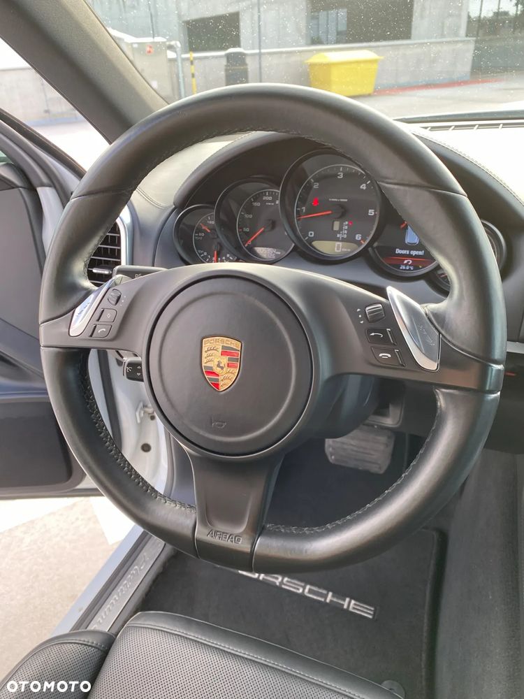 Porsche Cayenne Diesel Platinum Edition - 14