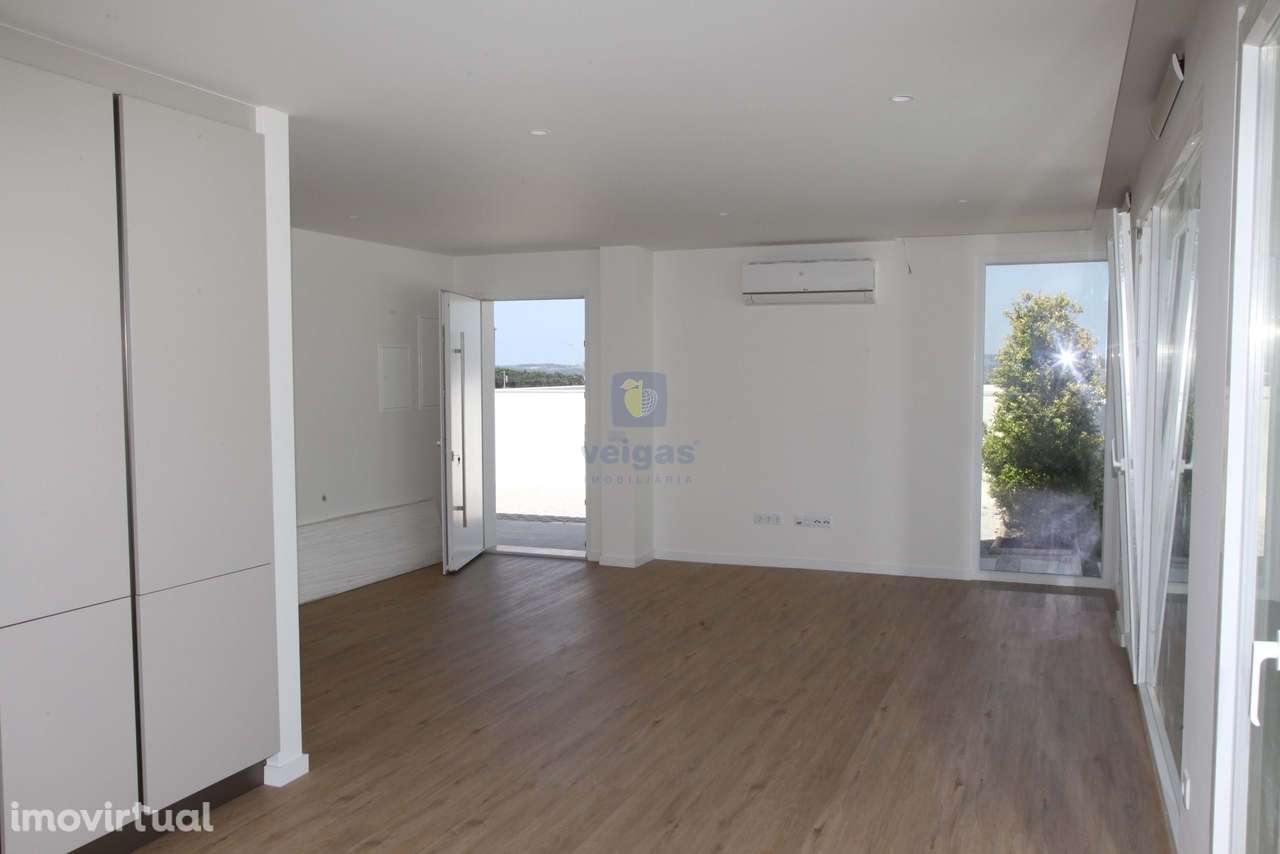 Moradia Unifamiliar com Piscina - Lourinhã - Grande imagem: 4/18