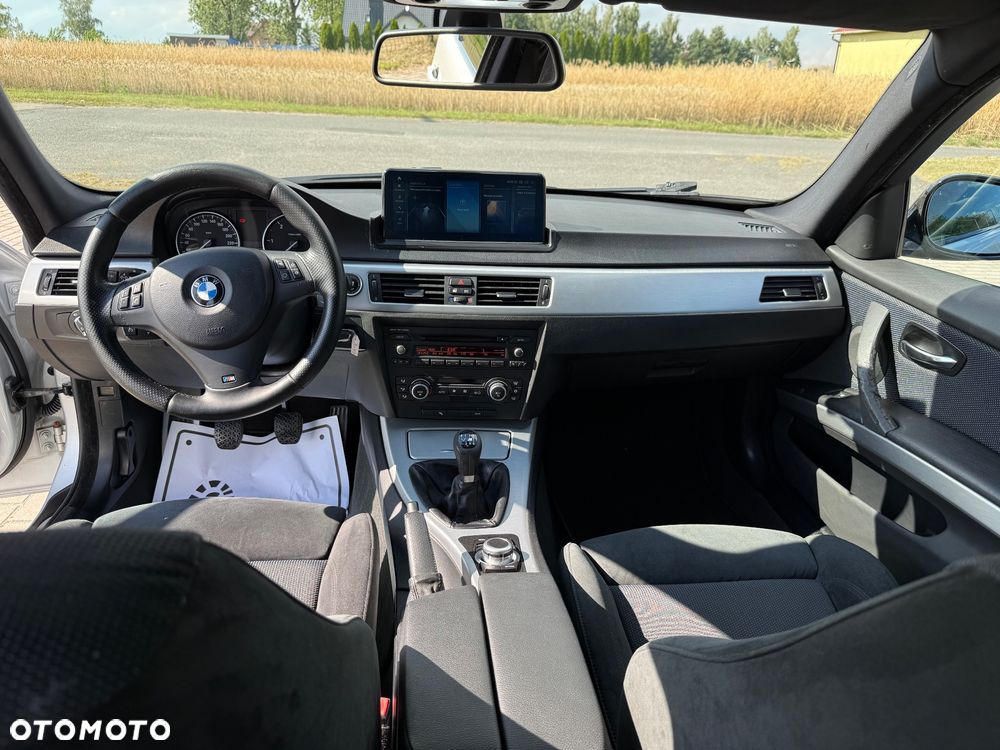 BMW Seria 3 320d Efficient Dynamic Edition Sport Line - 10