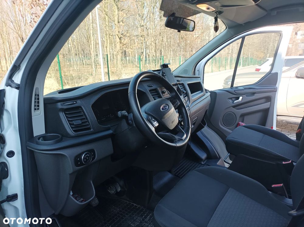 Ford Transit Custom 320 L2H1 Limited (bryg.) - 17