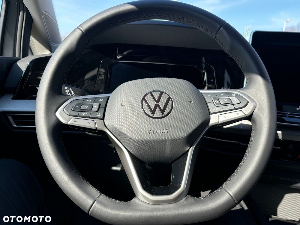 Volkswagen Golf Variant - 11