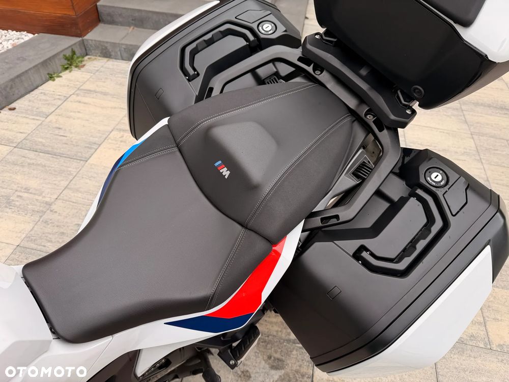 BMW XR - 7