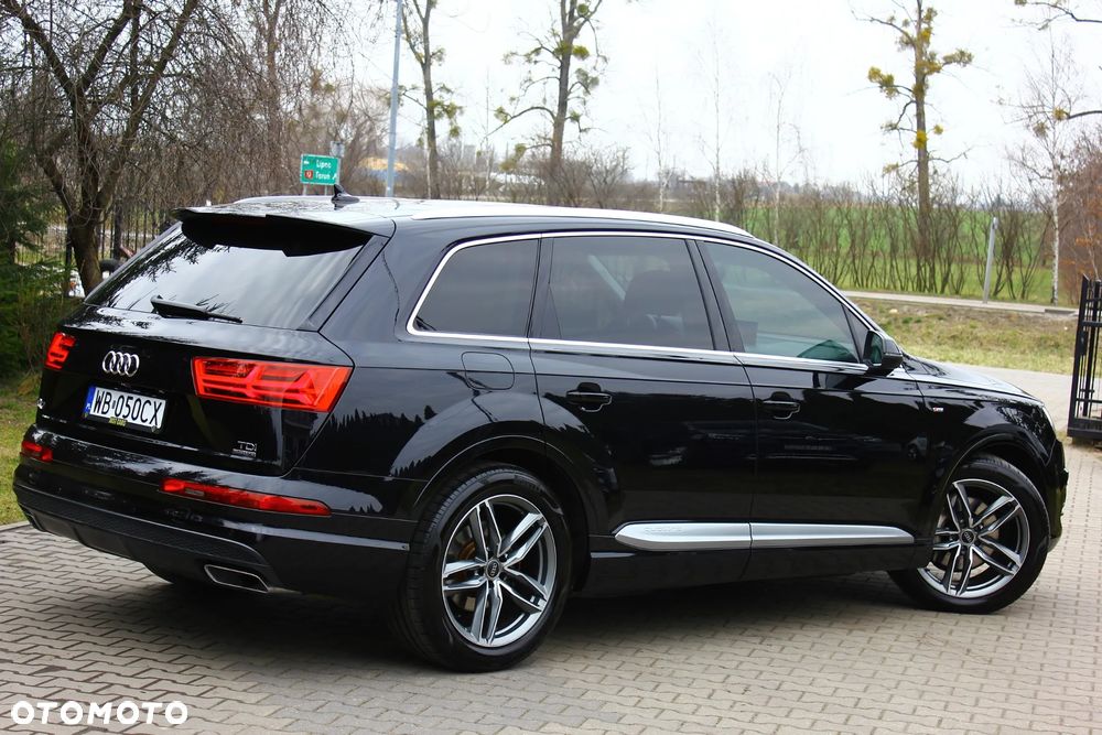 Audi Q7 - 15