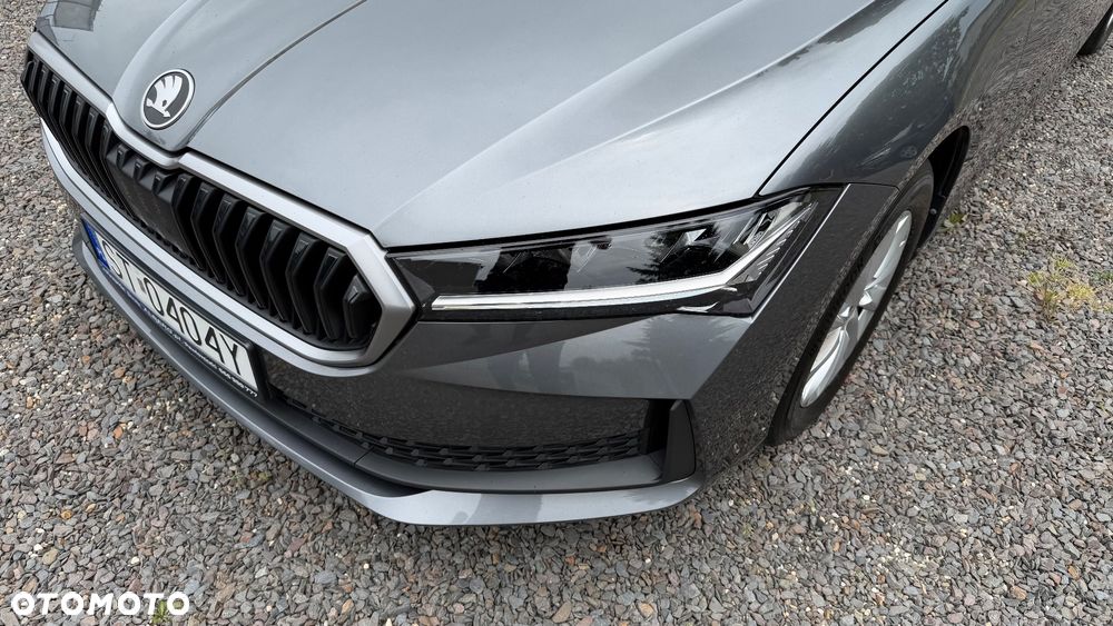 Skoda Superb 2.0 TDI SCR Essence DSG - 10