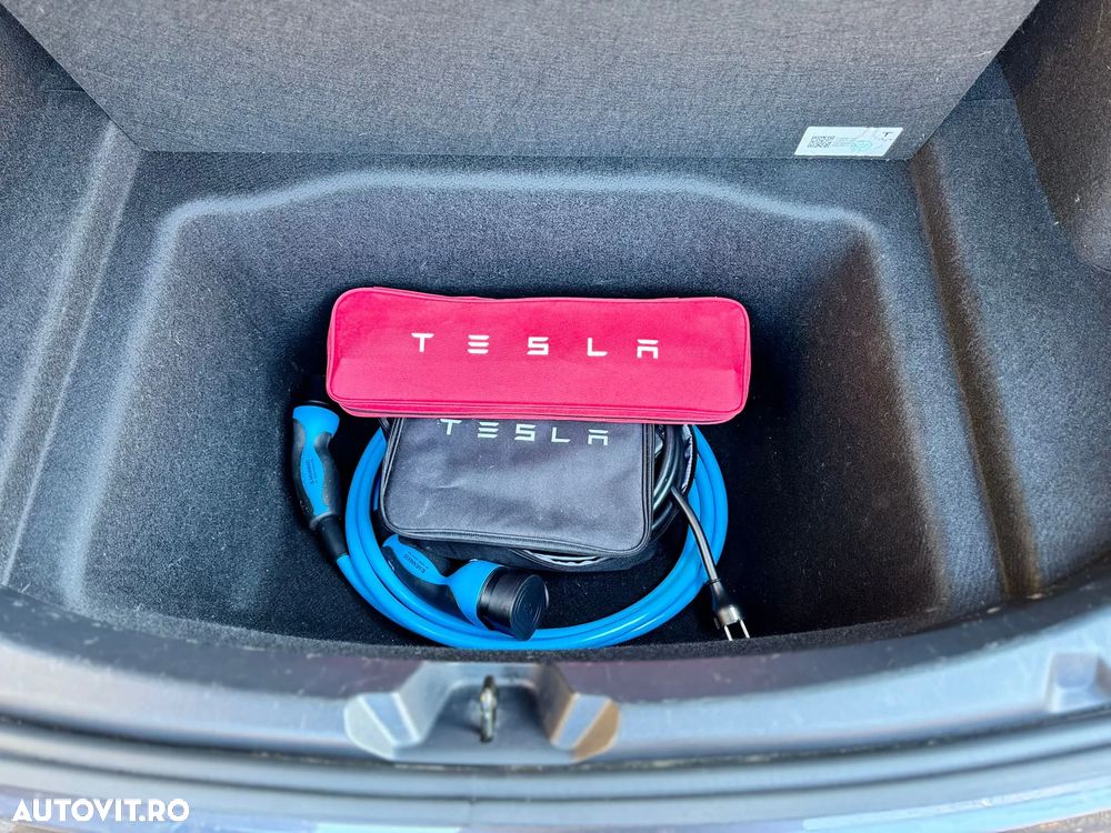 Tesla Model 3 Standard Reichweite Plus Hinterradantrieb - 7