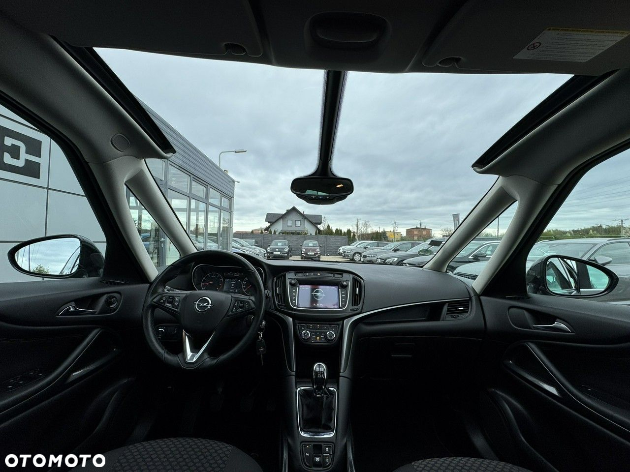 Opel Zafira - 10