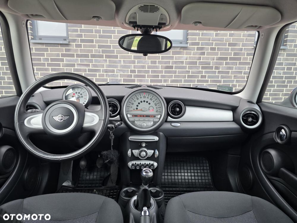 MINI Cooper 50 Camden - 24