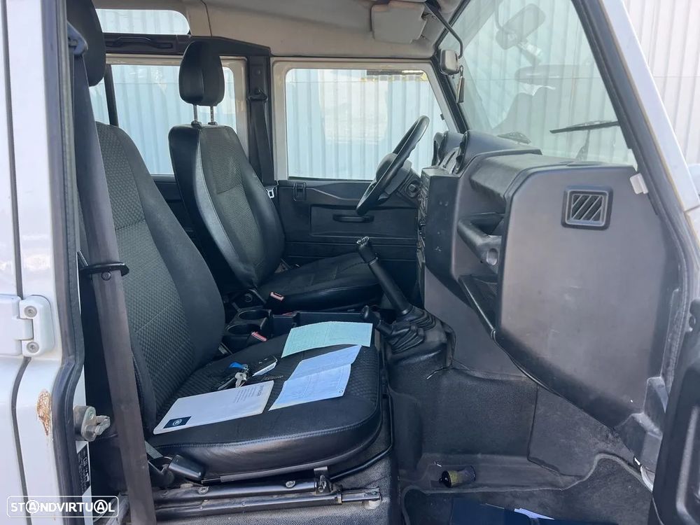 Land Rover Defender 110 DPF Station Wagon E - 5