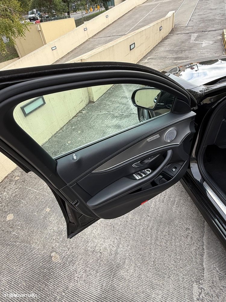 Mercedes-Benz E 220 d AMG Line 7L - 12