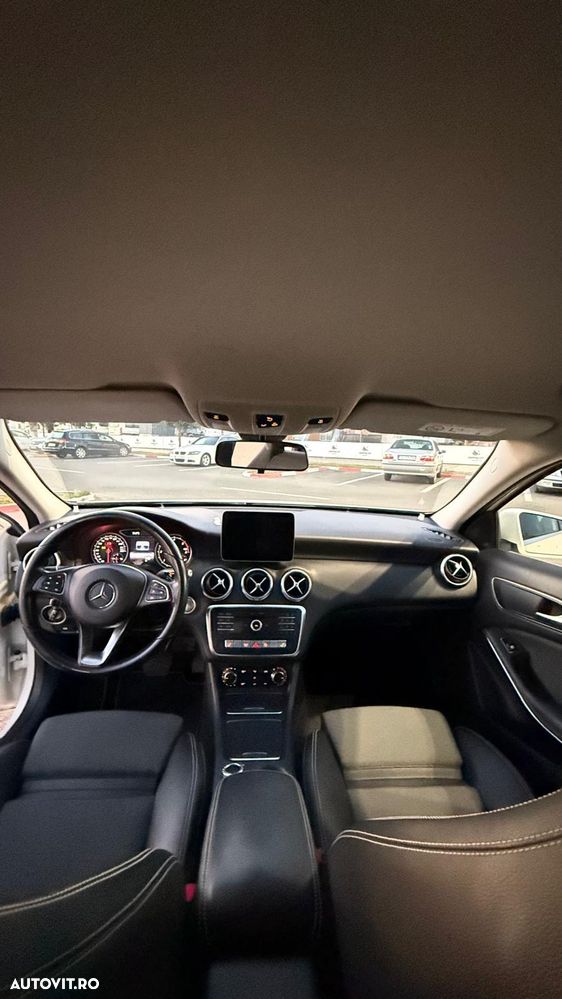 Mercedes-Benz A - 11