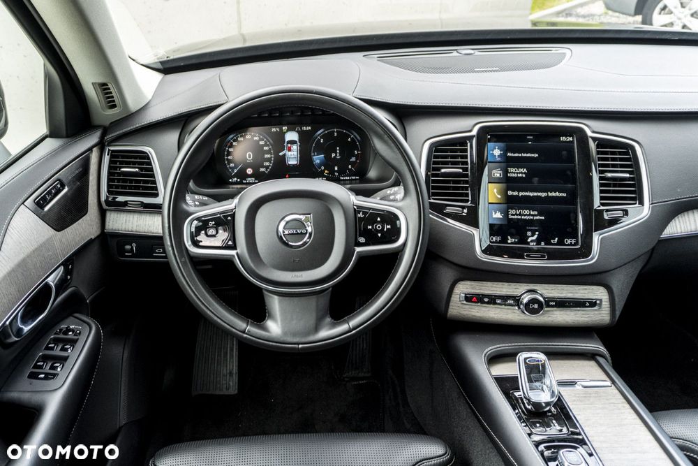 Volvo XC 90 - 15