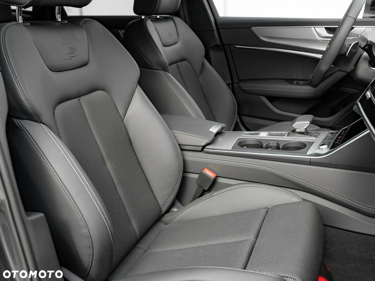 Audi A6 - 35