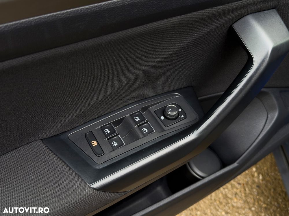 Volkswagen T-ROC 1.5 TSI ACT Style - 40