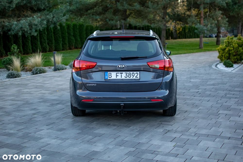 Kia Ceed - 7