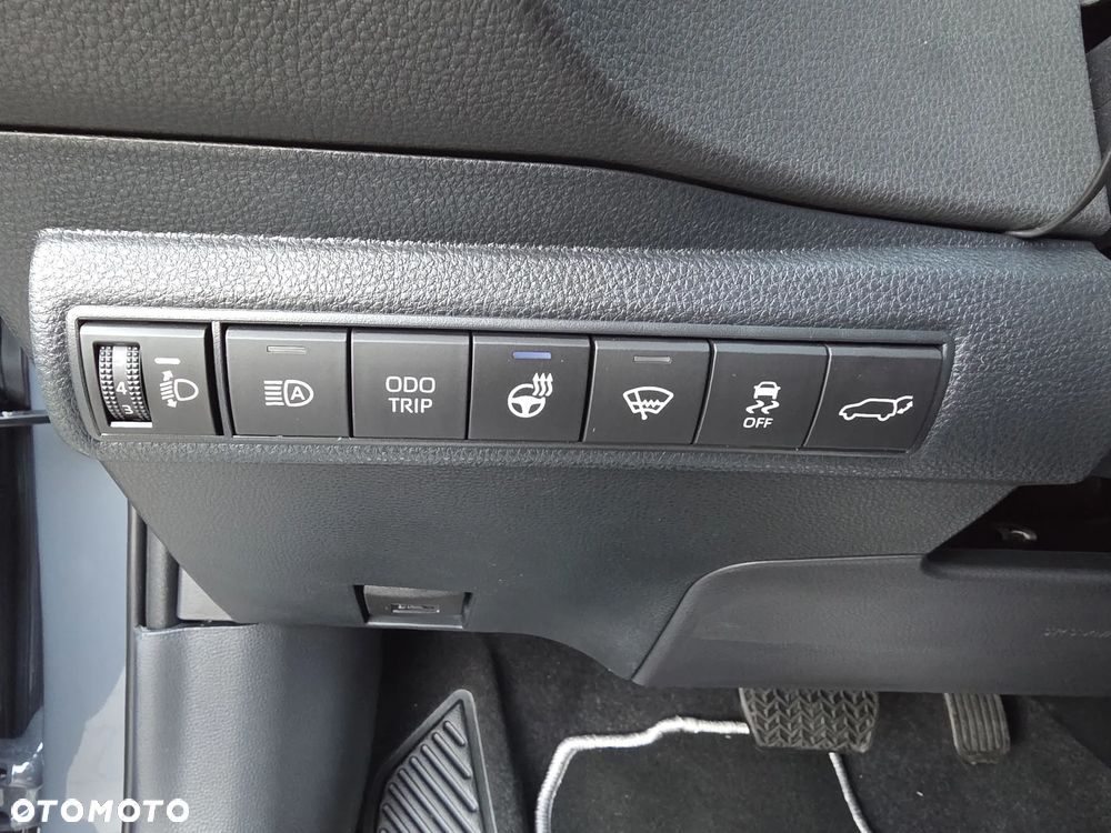 Toyota Corolla 1.8 Hybrid Style - 24