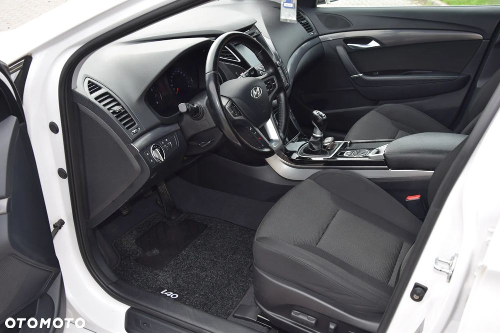 Hyundai i40 i40cw 1.6 Fifa World Cup Edition - 12