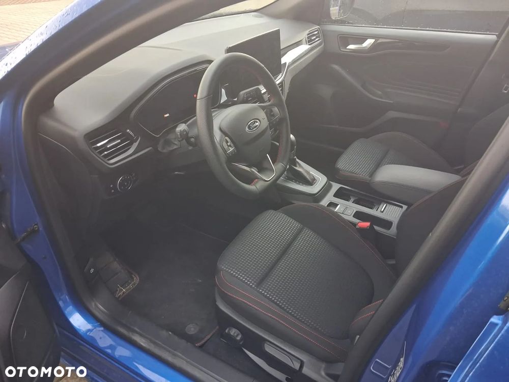 Ford Focus 1.0 EcoBoost mHEV ST-Line X - 3