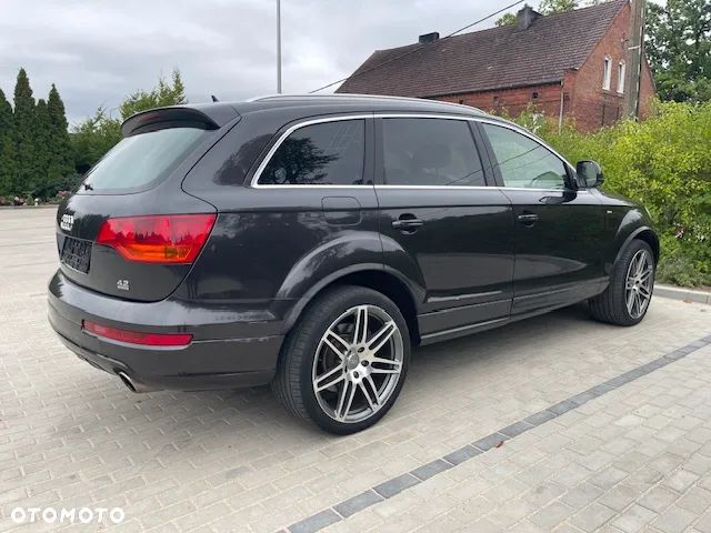 Audi Q7 4.2 FSI Quattro Tiptronic - 12