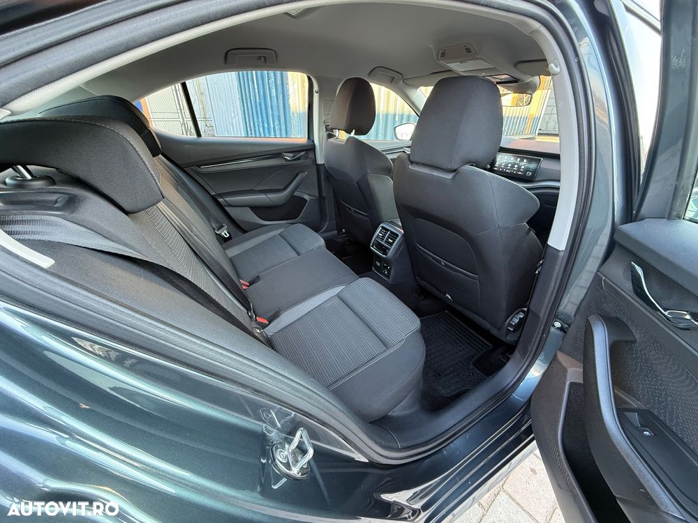 Skoda Octavia 2.0 TDI DSG Ambition - 17