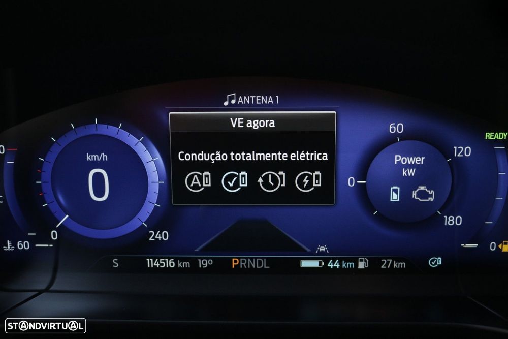 Ford Kuga 2.5 PHEV ST-Line X - 48
