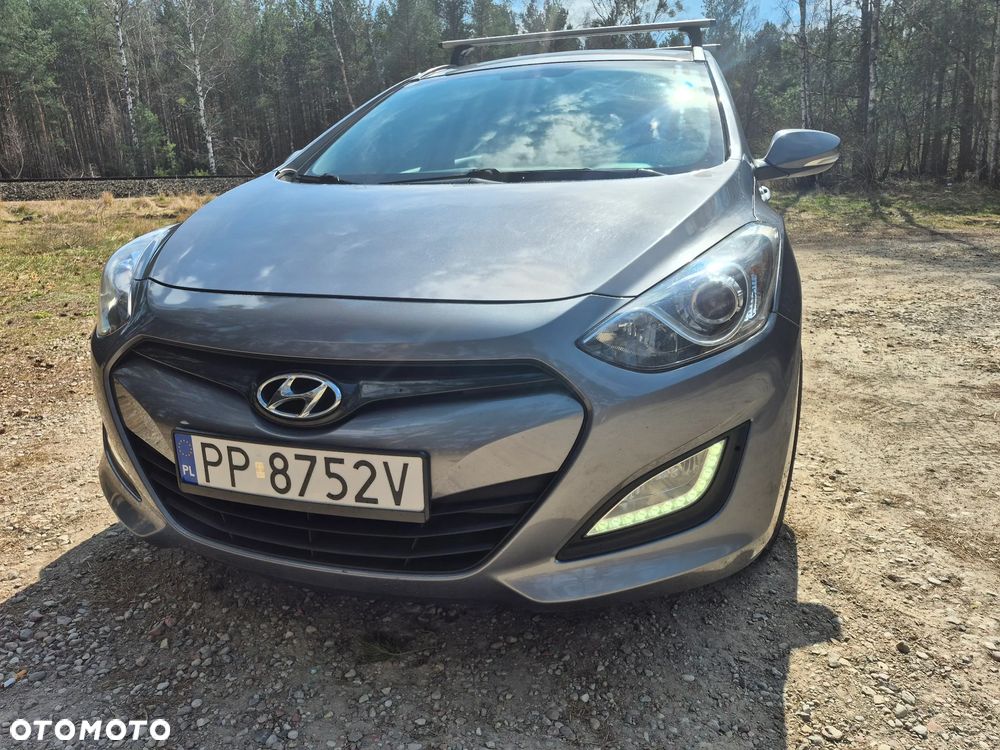 Hyundai i30 i30cw 1.4 CRDi Advantage - 4