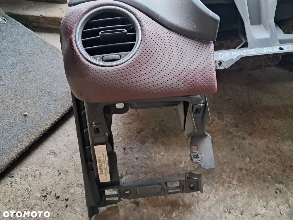 Fiat Grande Punto 1.3 Diesel Deska rozdzielcza - 2