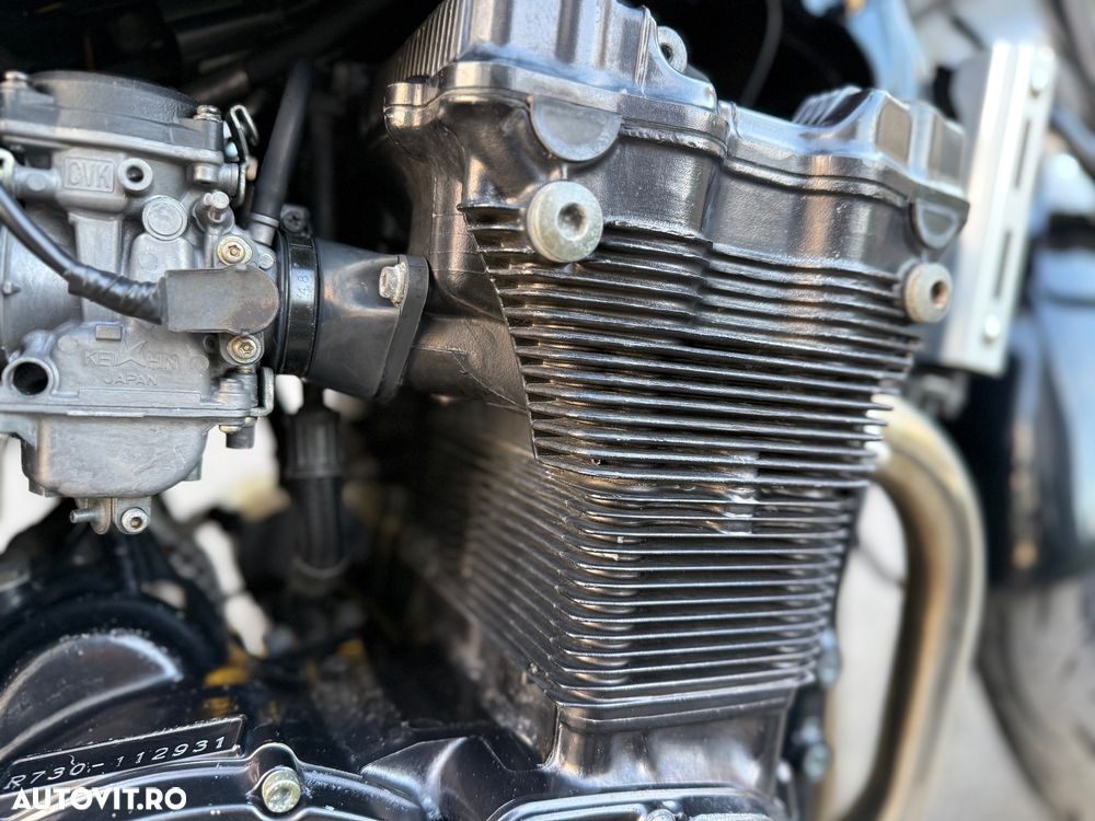 Suzuki GSX 750 Inazuma - 5