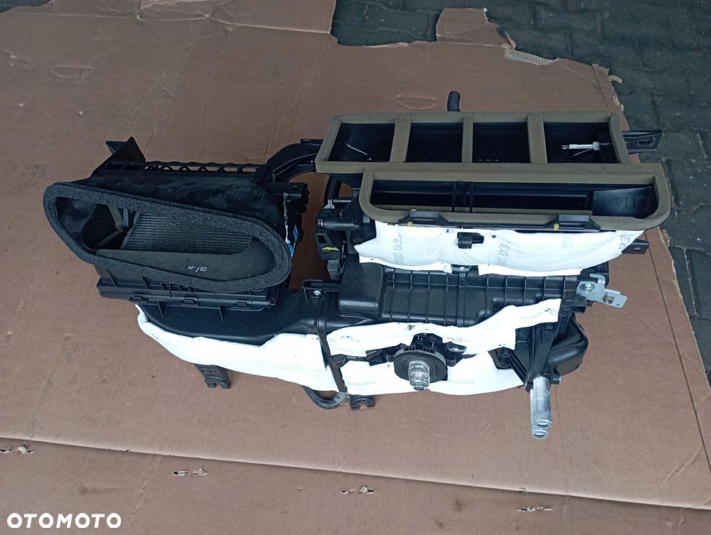 HYUNDAI I30 III NAGRZEWNICA EUROPA 97113-A4000 - 1