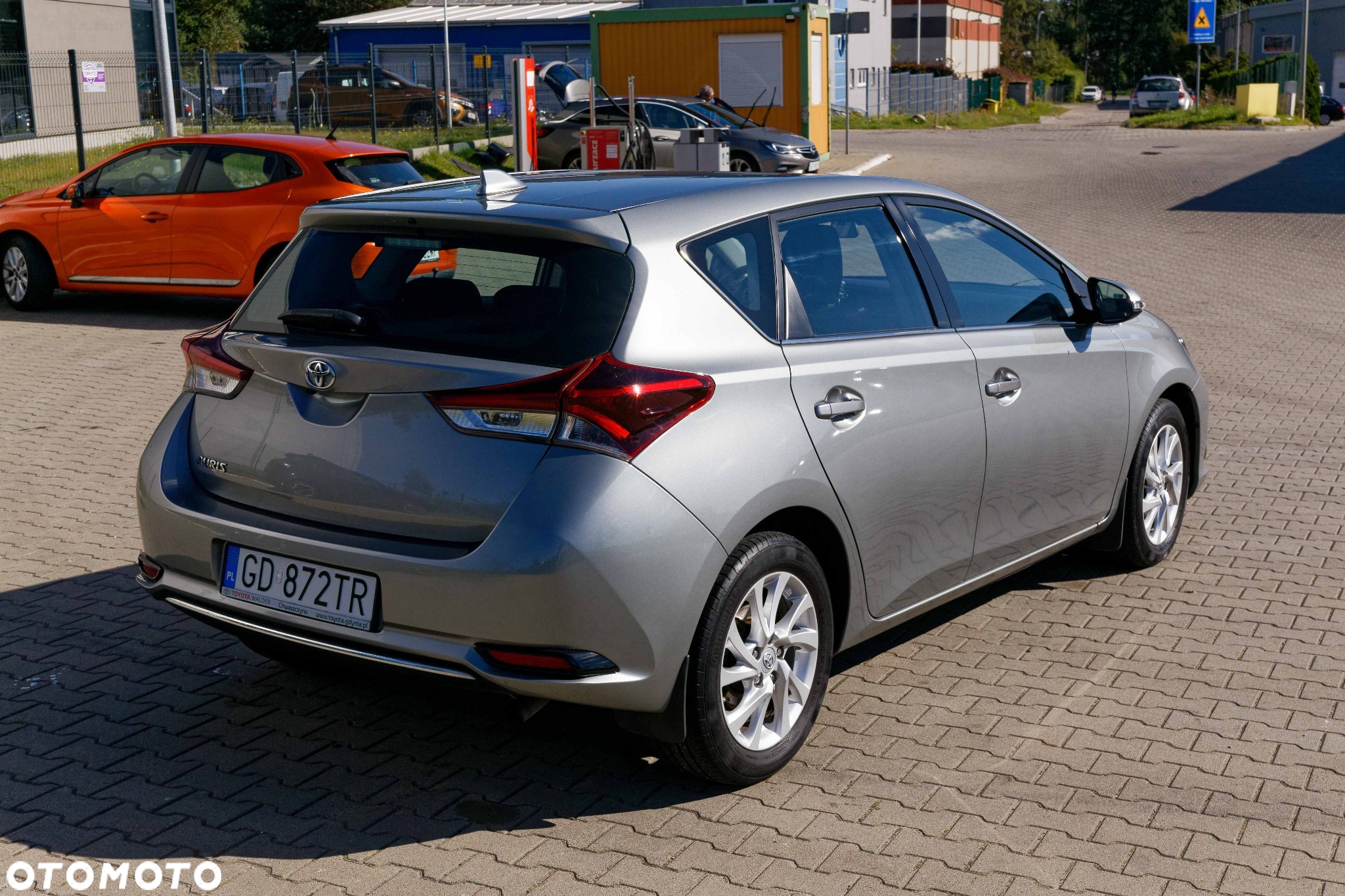 Toyota Auris 1.6 Premium - 19