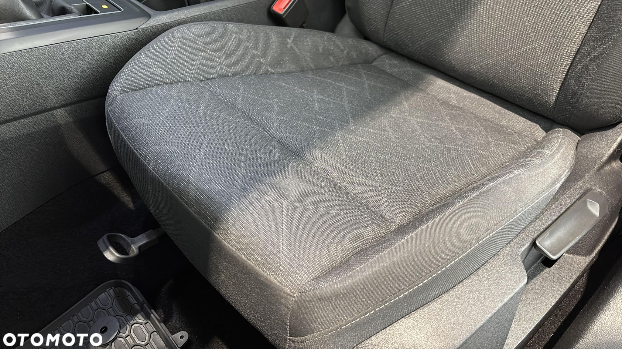 Volkswagen Golf VIII 1.5 TSI EVO Life - 12