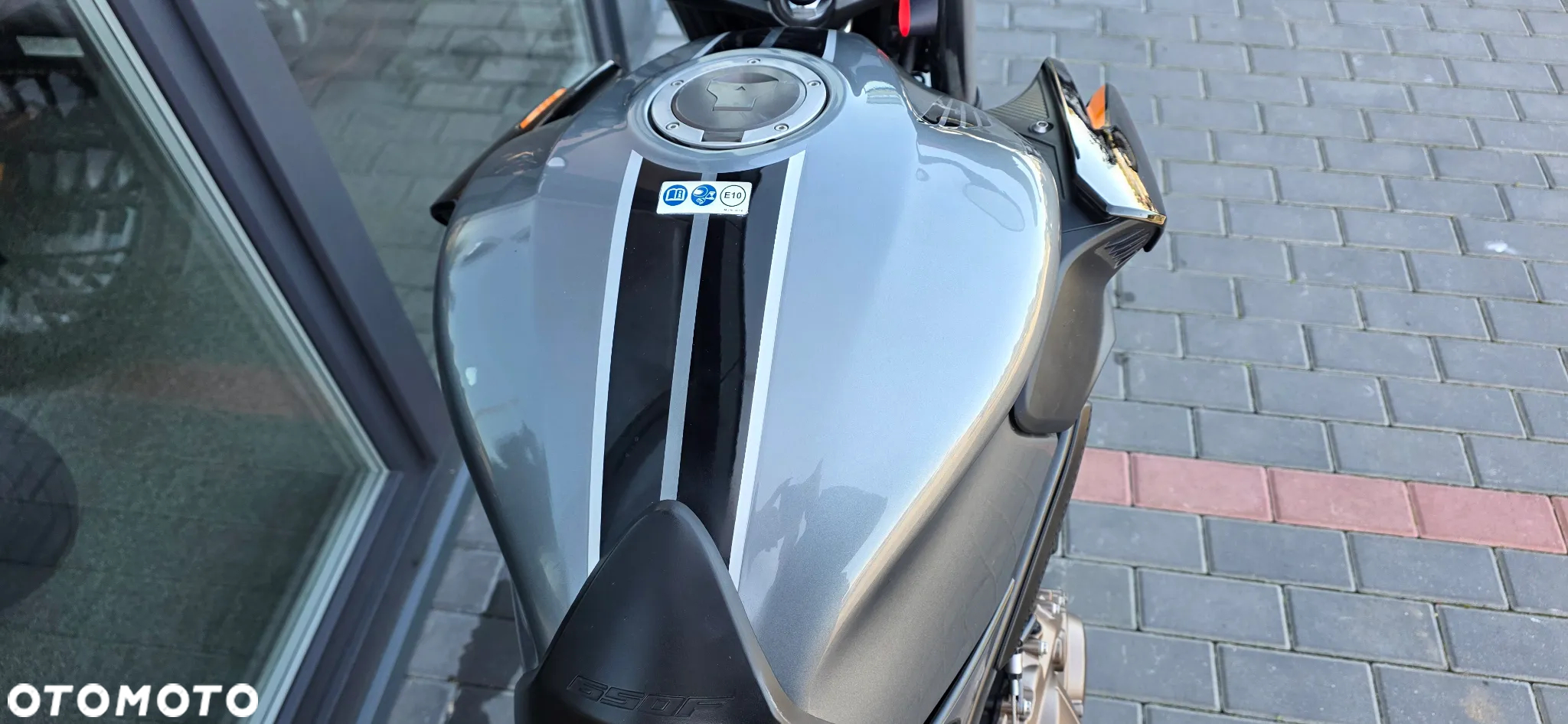 Honda CB - 11