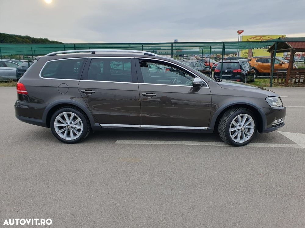 Volkswagen Passat Alltrack 2.0 TDI 4Motion DSG BlueMotion Tec - 14