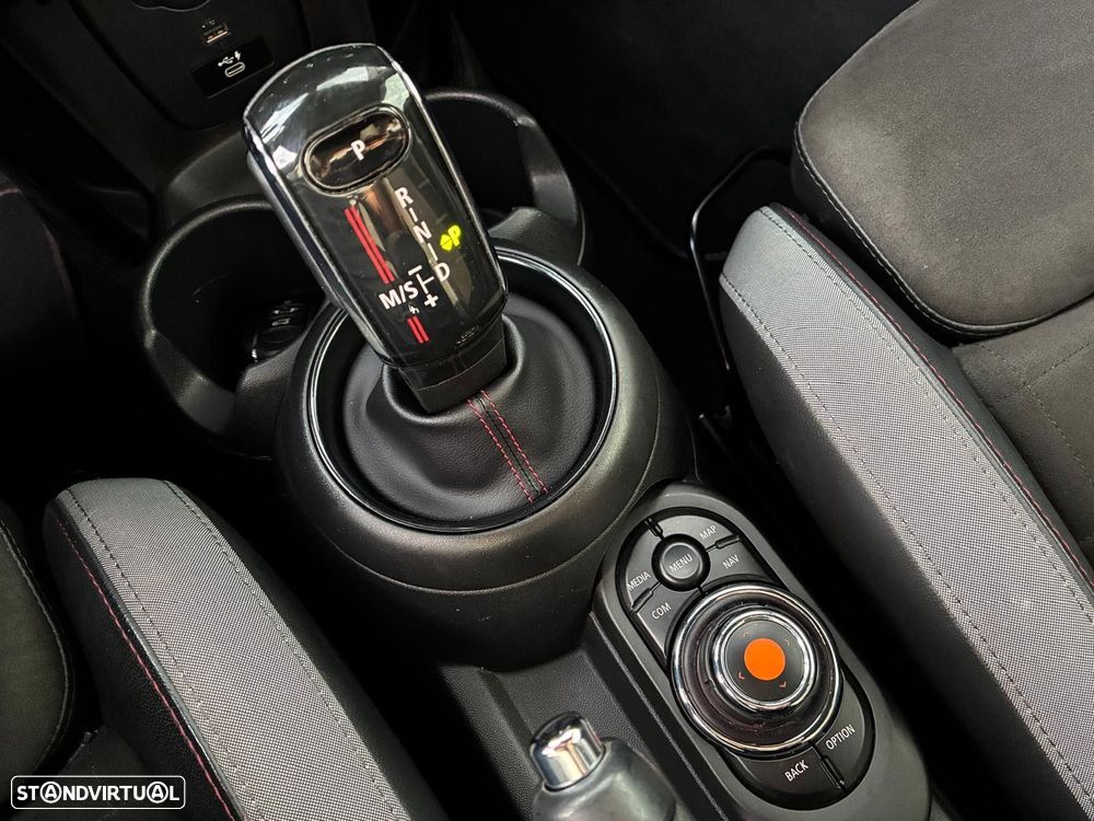 MINI 3 Portas John Cooper Works Auto Desportiva - 26