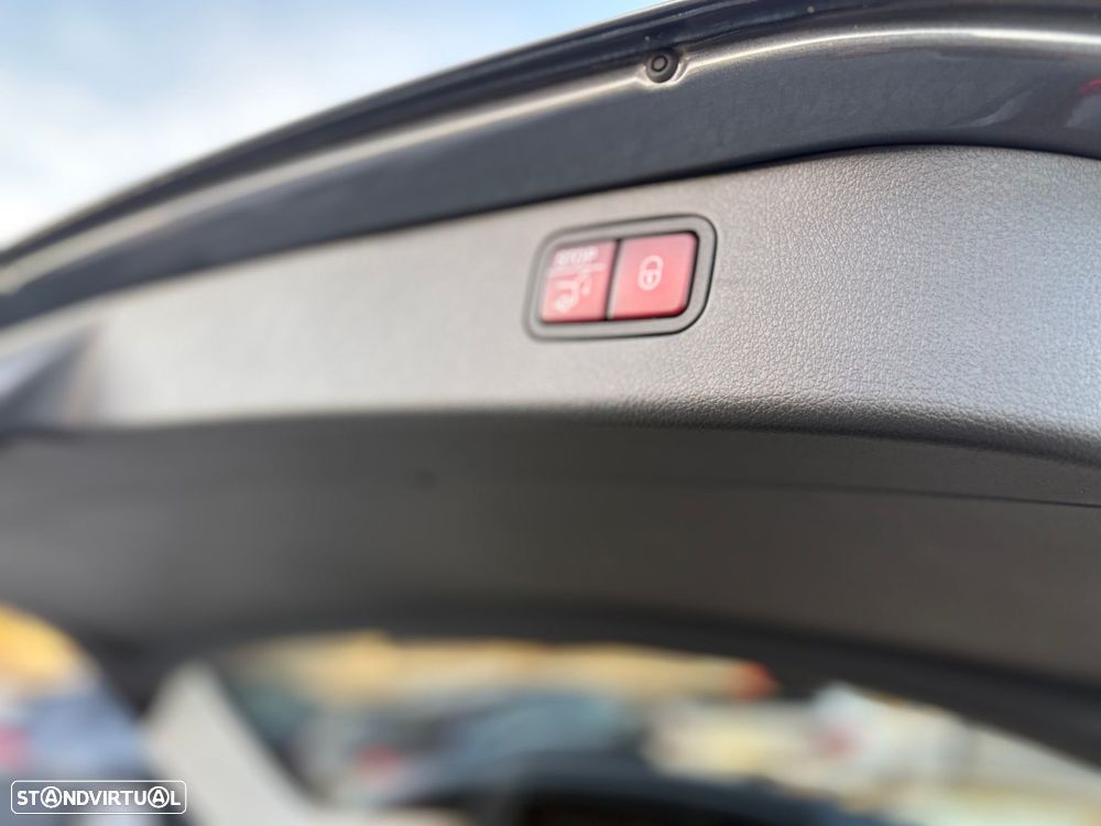 Mercedes-Benz C 300 e Avantgarde - 51