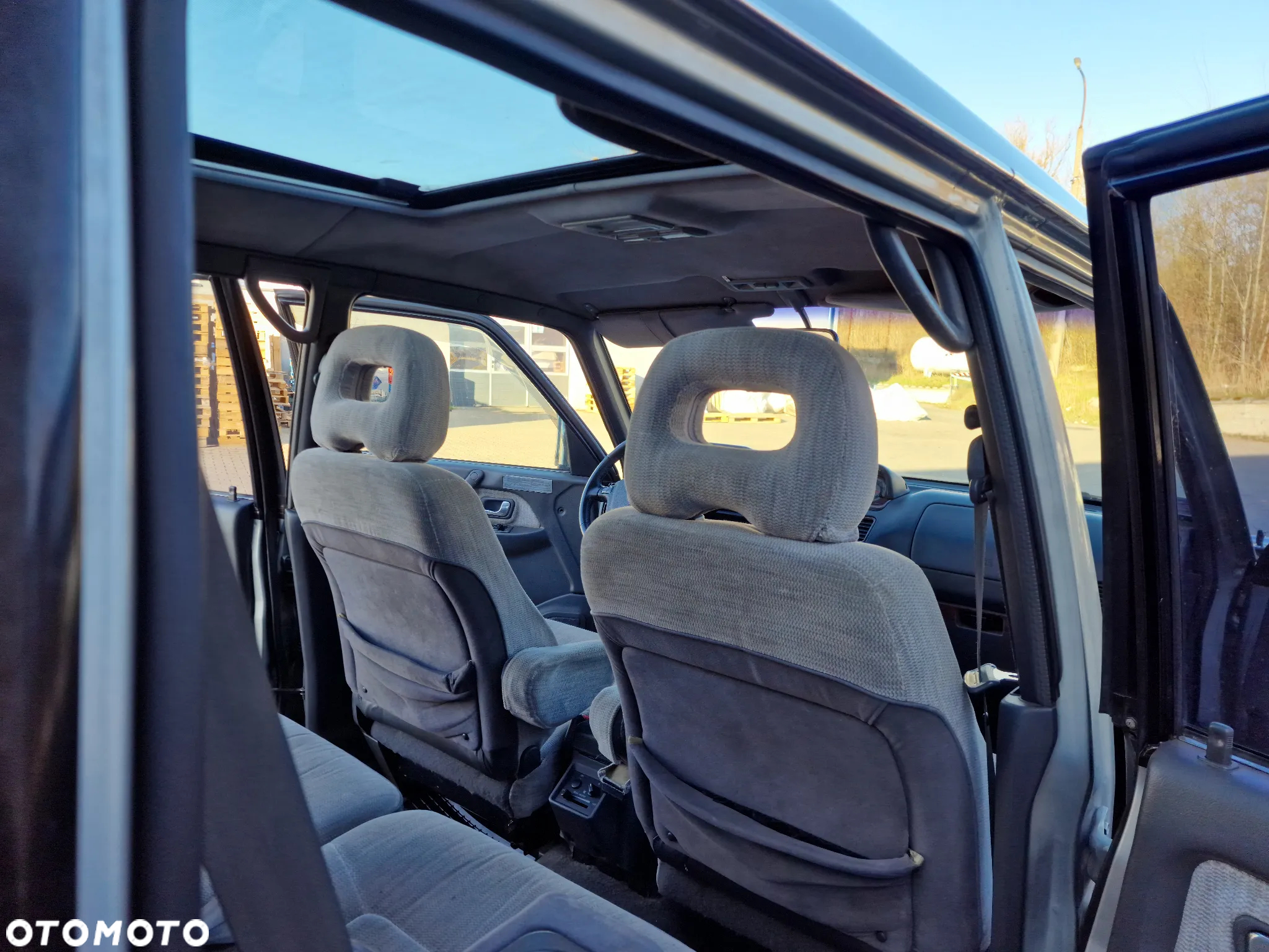Mitsubishi Pajero - 15