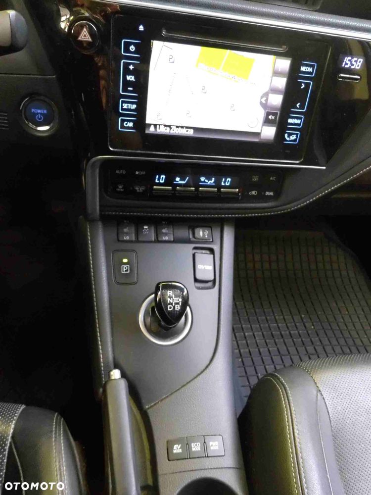 Toyota Auris - 18